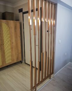 Stainless Steel Pillar Partition